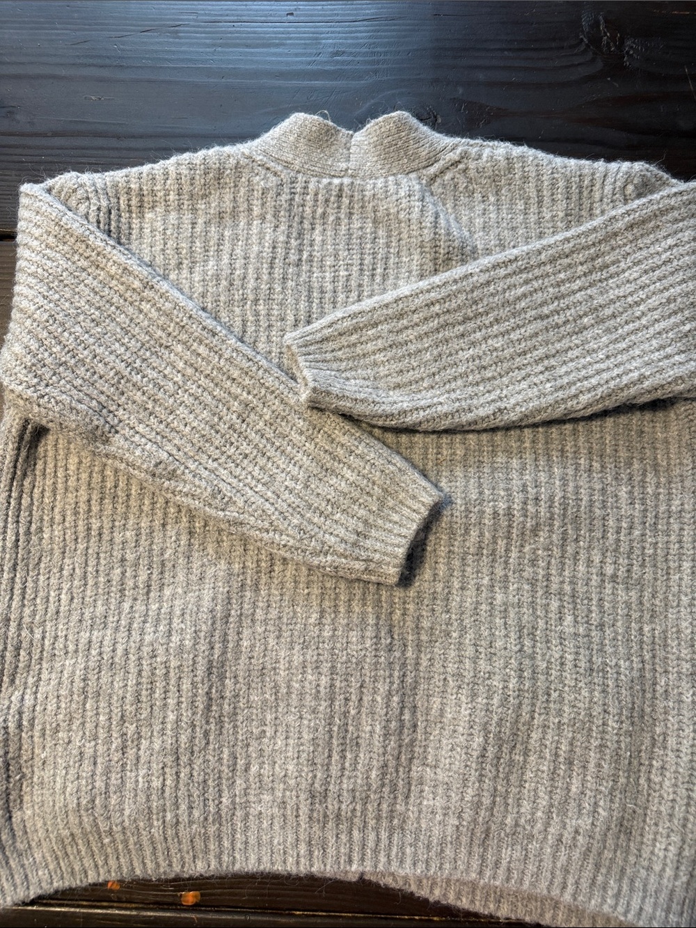 Zara Light Gray Ribbed V-Neck Button Cardigan - Picture 3 of 4